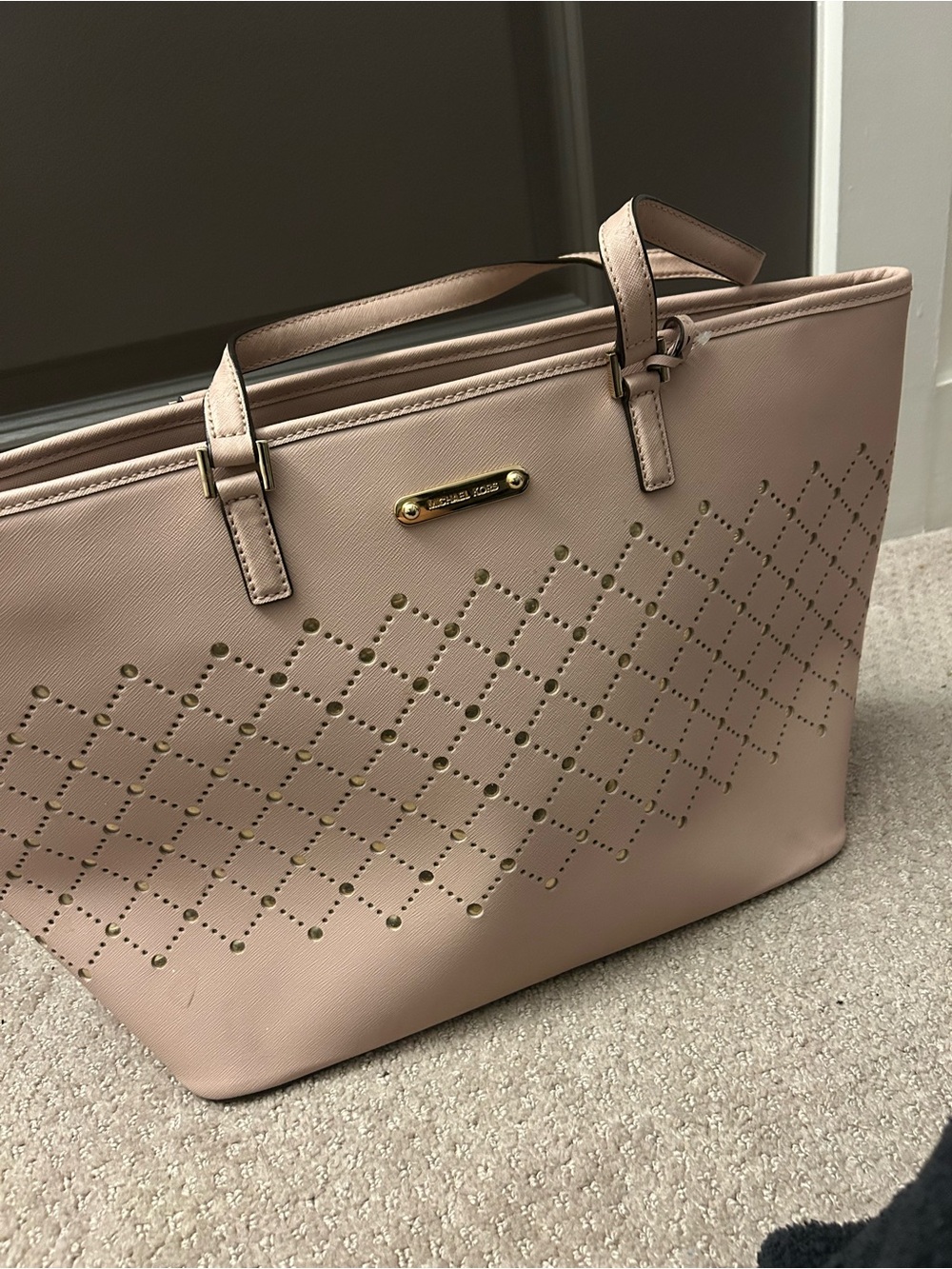 Michael kors handbag blush color